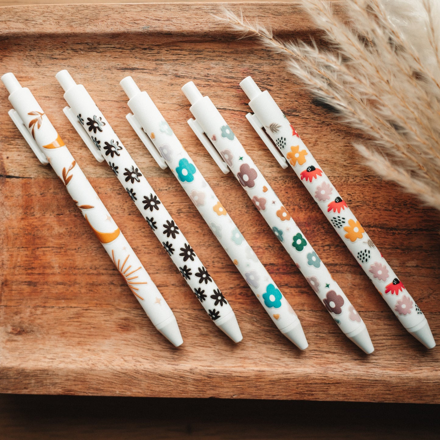 Colorful Mattisse Daisies | Pen